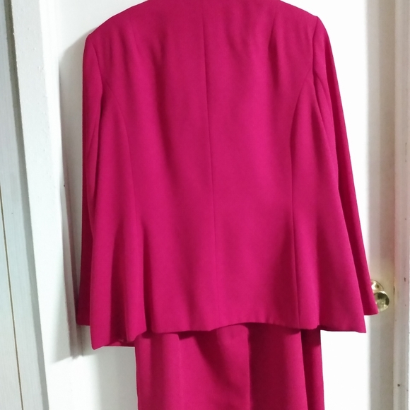 Ladies Karen Scott Red Suit Skirt With Lining Sz 22 W Make An Offer - Picture 2 of 12